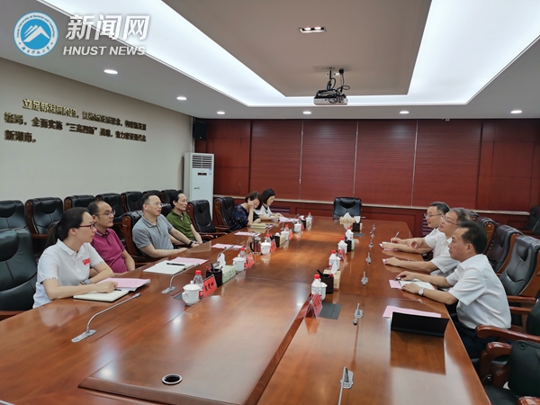 校党委书记唐亚阳一行赴省政府发展研究中心交流