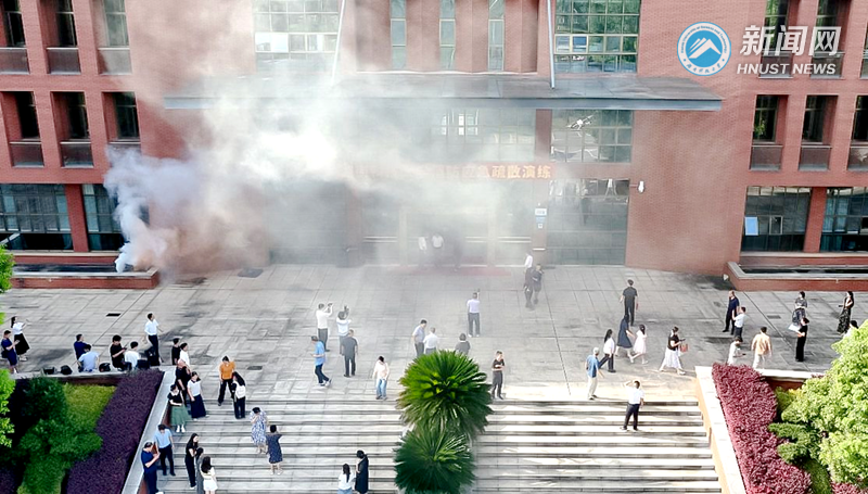 4ef476c30ed9460fb28df59bc4737c71.png 图片1_副本.png