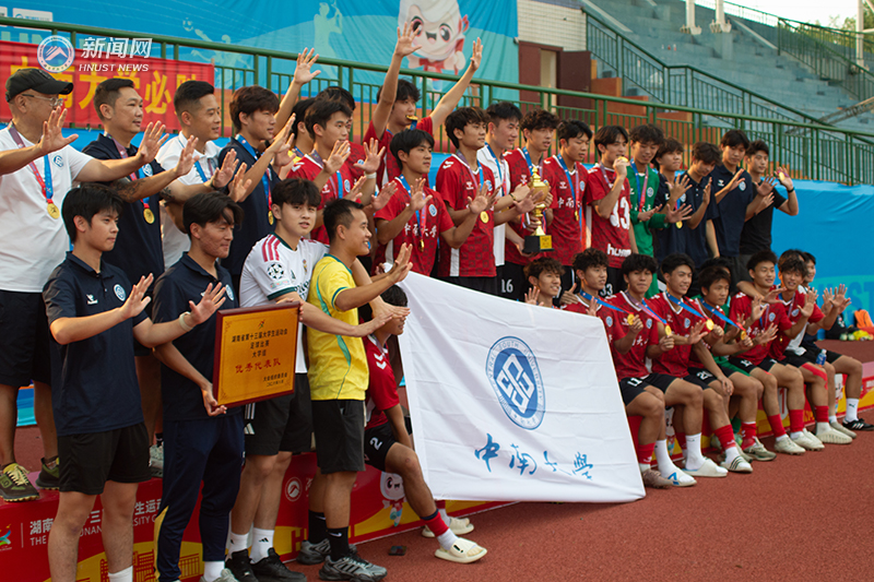 edbcd4e2859044498e35f5cf4e15000b.jpg